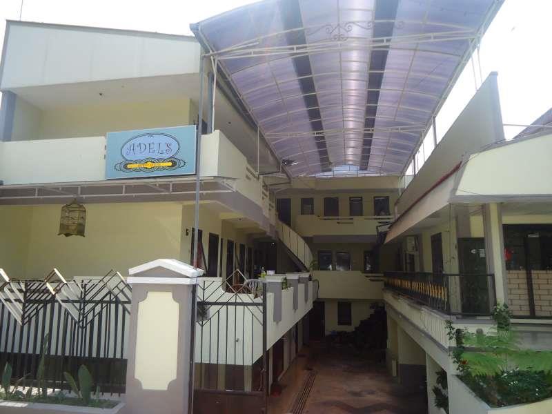 Adel'S Guest House Malang Dış mekan fotoğraf